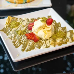 Pistachio crepe